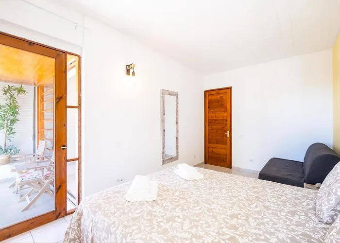 Daire Entire 5min From Oura *